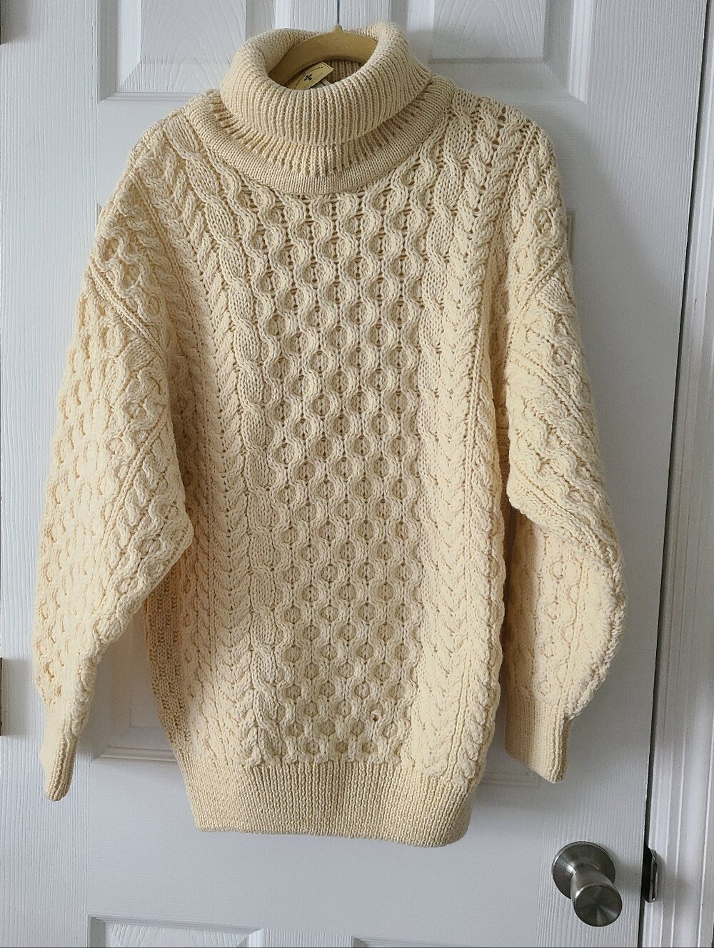 NWT Calourine Irish Fisherman Sweater